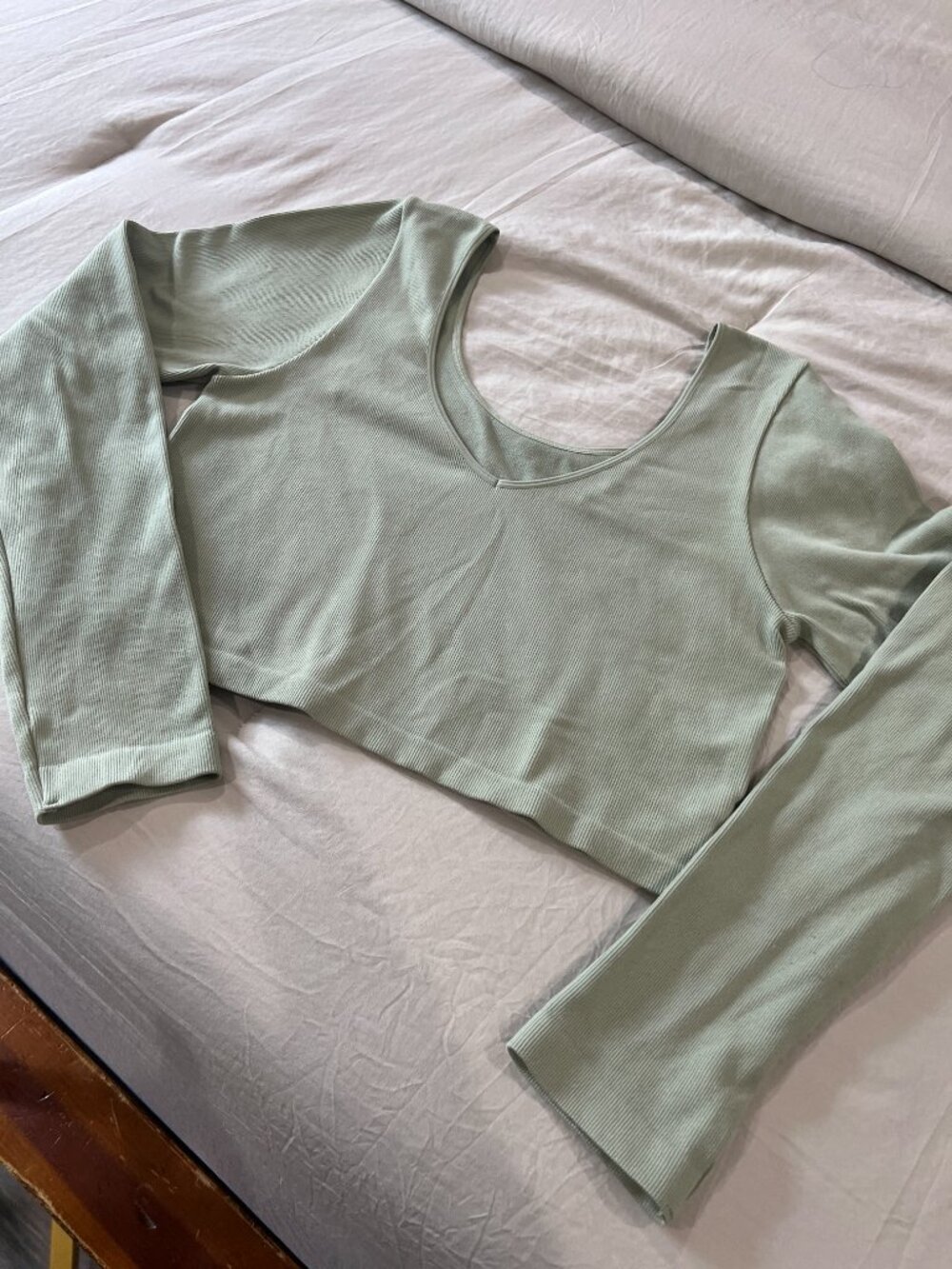 Aeropostale Sage Green Ribbed Long Sleeve Crop Top XL Scoop Neck